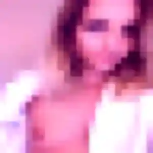 Leontine, 26 ans, dispo pour plan cul à Ailly