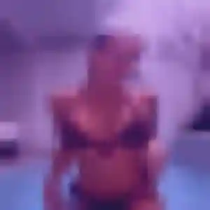 Lina, femme de 23 ans cherche plan cul à Albertville