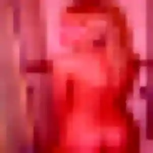 Dina de Angoulins, 34 ans - plan cul discret