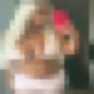 Dana, femme de 36 ans cherche plan cul à Angrie