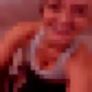 Lily, femme de 23 ans propose plan cul à Anisy