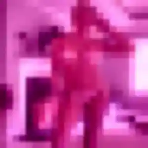 Photo de Debora à Aron (36 ans) - plan cul sans inscription