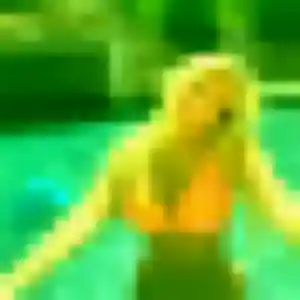 Rejoins Odette, 25 ans à Arvert en privé