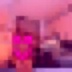 Justine, 34 ans, connectée à Aspiran pour une rencontre coquine