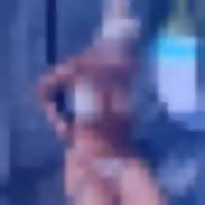 Aisha de Aumale, 39 ans - plan cul discret