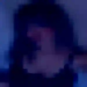 Armelle, 28 ans, en ligne à Autouillet pour un plan cul