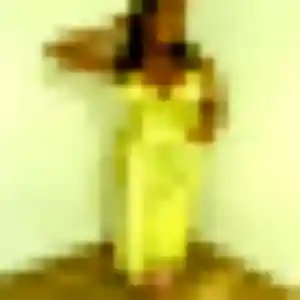 Yvonne, femme de 22 ans cherche plan cul à Auxon