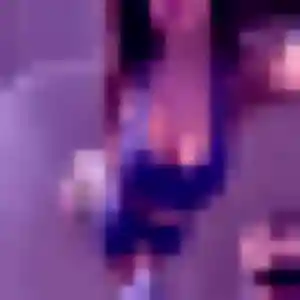 Photo sexy de Verane, 27 ans à Aviron - plan discret