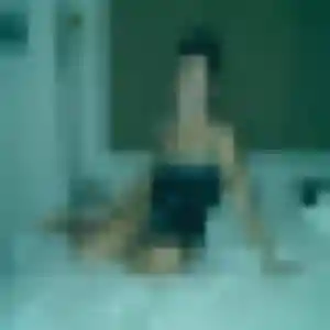 Candice, 25 ans, connectée à Aydoilles pour une rencontre coquine