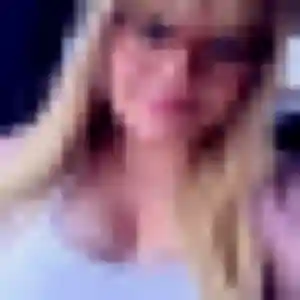 Mia, fille de 28 ans propose plan cul à Barenton