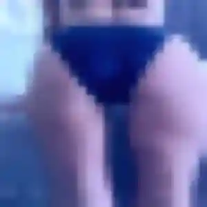 Laura, 39 ans, disponible à Bazouges Cré sur Loir pour un plan cul