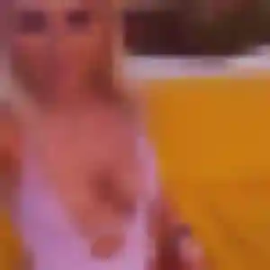 Virginie (22 ans) à Biras attend un plan cul ce soir