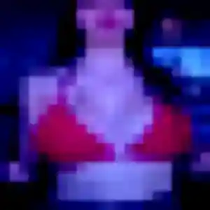 Sexy Perrine, 25 ans à Blanquefort - découvrir son profil