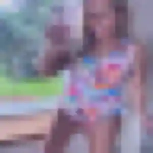 Photo de Sonia à Blasimon (26 ans) - plan cul sans inscription