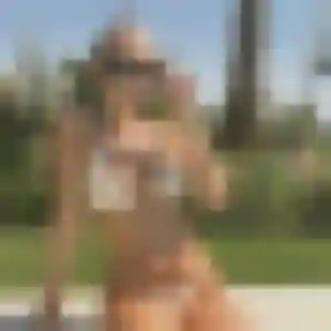 Photo de Ninon à Bollezeele (26 ans) - plan cul gratuit
