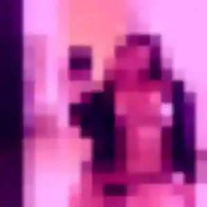 Louisa, 24 ans, connectée à Bosdarros pour une rencontre coquine