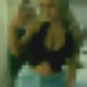 Flavie, 29 ans, dispo pour plan cul à Breilly