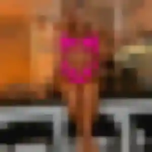 Charmante Doriane, 22 ans à Broye - voir sa photo