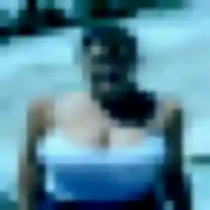 Charmante Samira, 33 ans à Bulles - voir sa photo