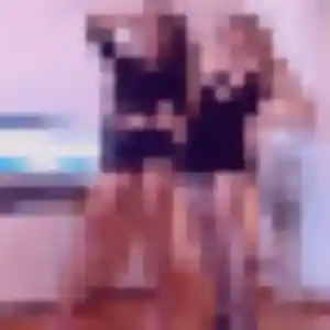 Erika, 22 ans, en ligne à Cassel pour un plan cul
