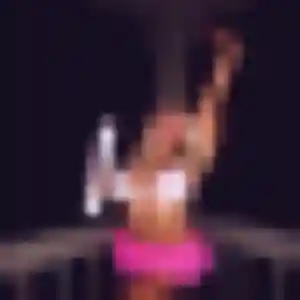 Geneve, 23 ans, disponible à Ceyrat pour un plan cul