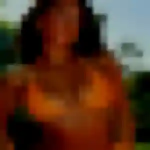 Roxane, fille de 35 ans veut plan cul à Châbons