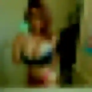 Photo sexy de Renee, 27 ans à Chaillac - rencontre coquine
