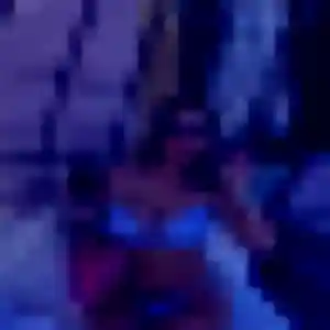 Celia de Chalain-le-Comtal, 27 ans - plan cul en toute liberté