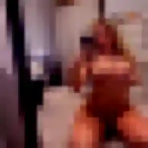 Domitille, femme de 41 ans cherche plan cul à Chambaron sur Morge