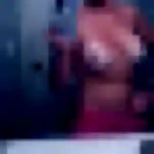 Découvre Emeraude, 44 ans à Chanonat gratuitement