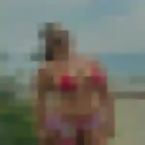 Lina, 43 ans, en ligne à Chanteau pour une rencontre coquine
