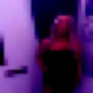 Lilou, 28 ans, connectée à Charmoy pour une rencontre coquine
