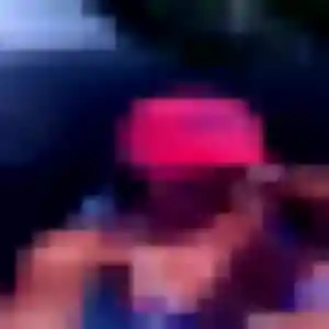 Flore, femme de 29 ans propose plan cul à Châteaumeillant