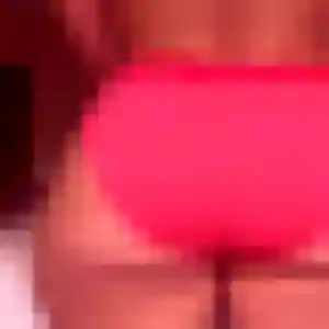 Ines, 32 ans, connectée à Châtellerault pour un plan cul