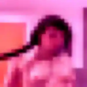 Photo de Joanne à Cheny (25 ans) - plan cul discret