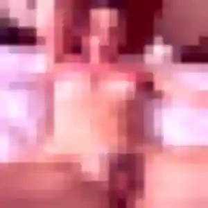 Kim, 40 ans, en ligne à Cirières pour une rencontre coquine