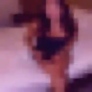 Salima, 33 ans, connectée à Coligny pour un plan cul