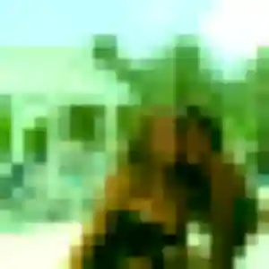 plan cul à Collias : profil de Djamila, 27 ans - sans engagement