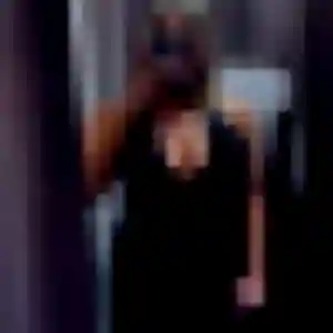 plan cul à Cologne : photo de Albertine, 27 ans - sans engagement
