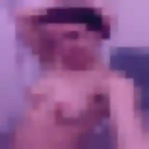 Zoe, 31 ans, en ligne à Coulombs pour une rencontre coquine