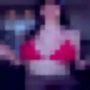 Photo de Alienor à Courcoury (33 ans) - plan cul gratuit