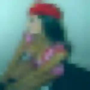 Kenza, 39 ans, disponible à Crayssac pour un plan cul