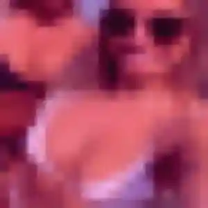 Charmante Nadia, 25 ans à Cuzance - voir sa photo