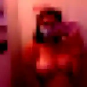 Armelle, 41 ans, en ligne à Damazan pour une rencontre coquine