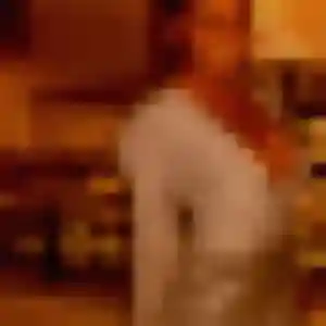 Aurelie, 30 ans, en ligne à Daux pour un plan cul