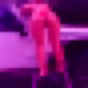 plan cul à Daux : profil de Quitterie, 24 ans - accès libre