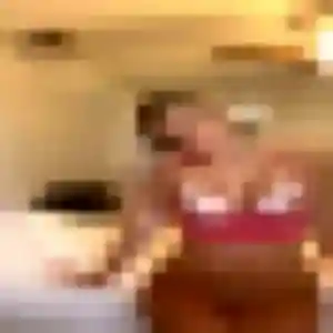 Marie-Louise, 36 ans, en ligne à Decazeville pour une rencontre coquine