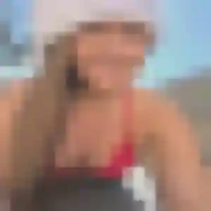 Rejoins Laure, 24 ans à Don en privé