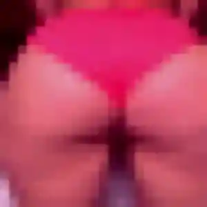 Malika, 42 ans, cherche un plan cul à Donnery