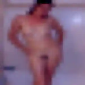 Photo de Lamia à Dragey-Ronthon (38 ans) - plan cul anonyme